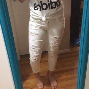 White cropped distressed American eagle denim
